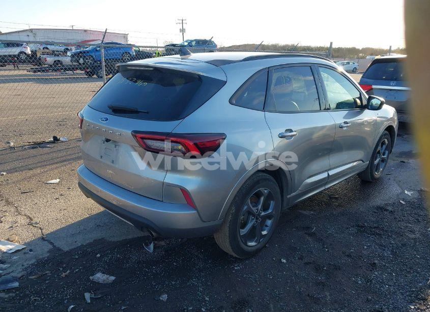 Photo 4 of 2024 Ford Escape ST-LINE (VIN 1FMCU0MN0RUA12254)