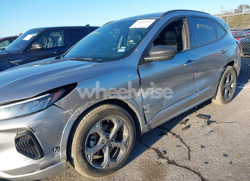 Photo 6 of 2024 Ford Escape ST-LINE (VIN 1FMCU0MN0RUA12254)