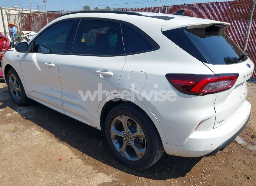 Photo 3 of 2024 Ford Escape ST-LINE (VIN 1FMCU0MN0RUA16062)