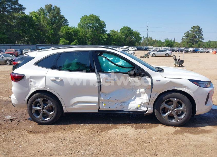 Photo 6 of 2024 Ford Escape ST-LINE (VIN 1FMCU0MN0RUA16062)