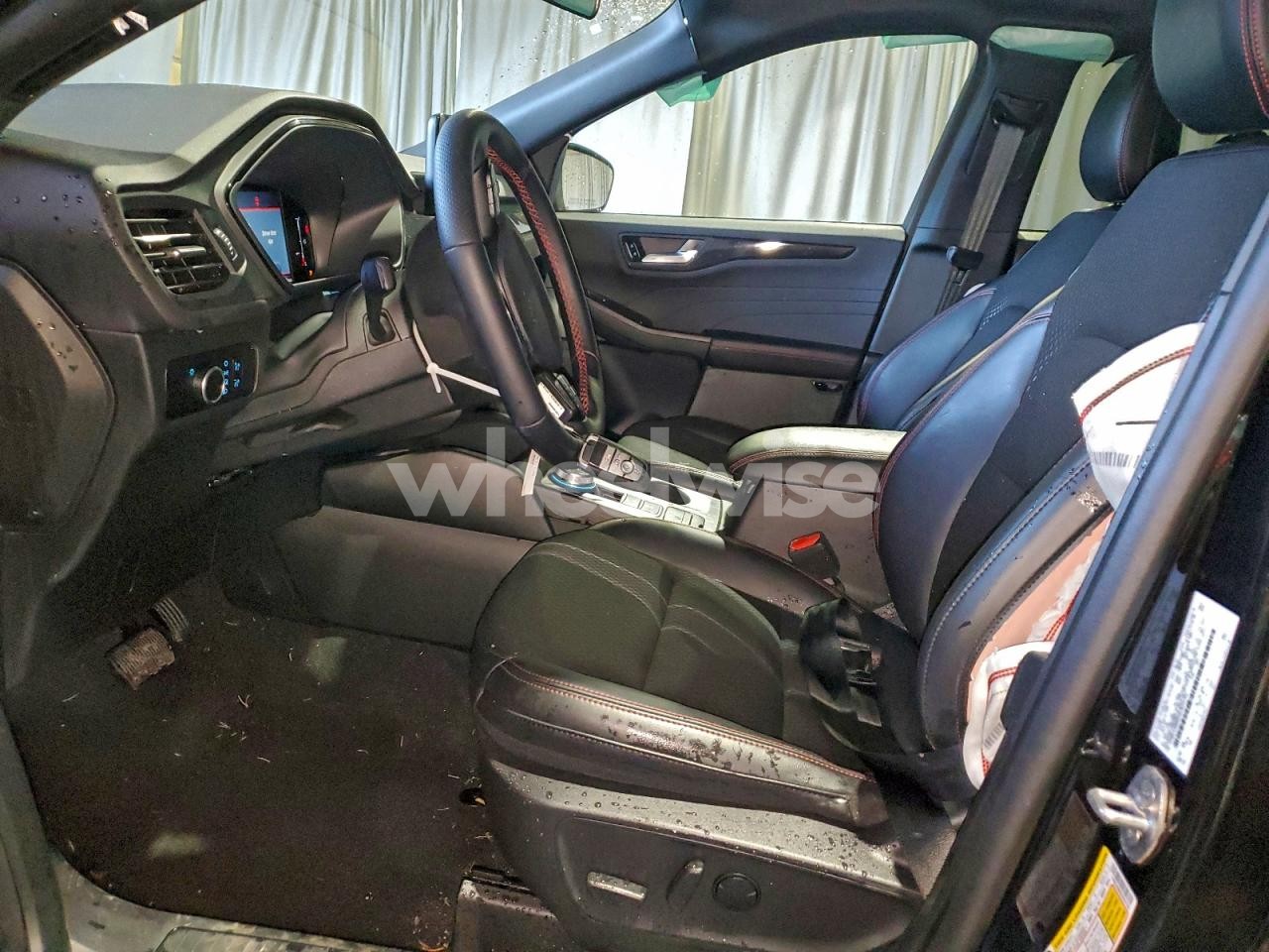 Photo 7 of 2025 FORD ESCAPE ST LINE (VIN 1FMCU0MN0SUB34165)