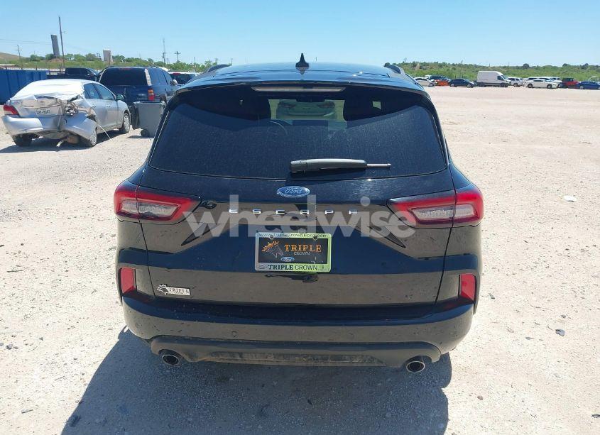 Photo 16 of 2023 Ford Escape ST-LINE (VIN 1FMCU0MN1PUB38541)