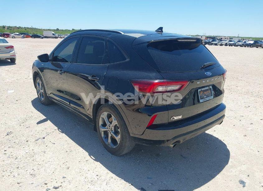 Photo 3 of 2023 Ford Escape ST-LINE (VIN 1FMCU0MN1PUB38541)