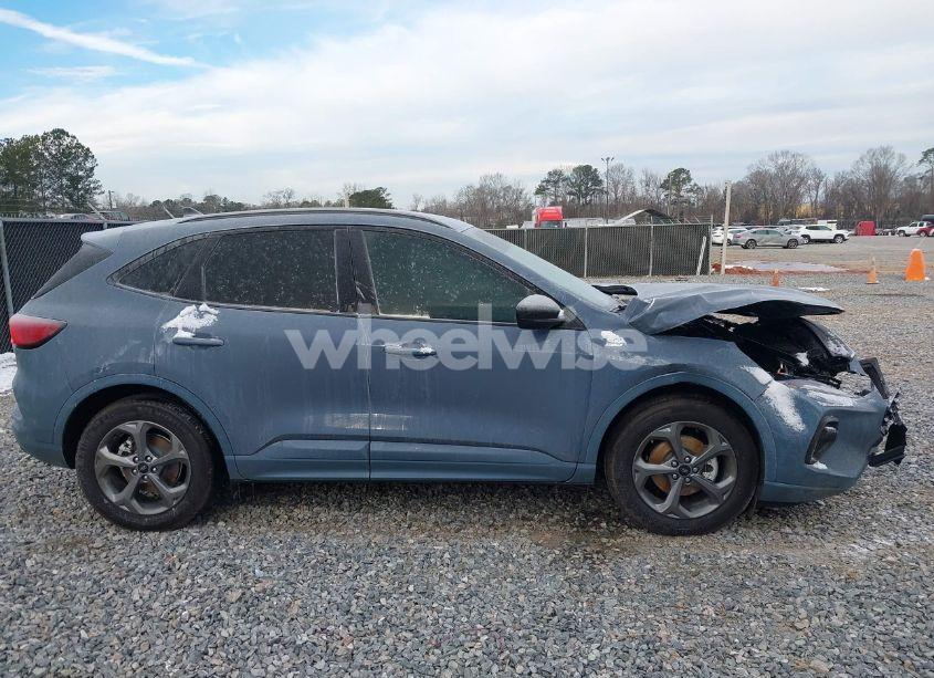 Photo 14 of 2024 Ford Escape ST-LINE (VIN 1FMCU0MN1RUA10495)