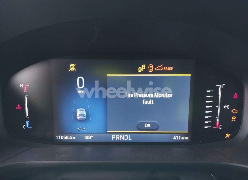 Photo 7 of 2024 Ford Escape ST-LINE (VIN 1FMCU0MN1RUA10495)