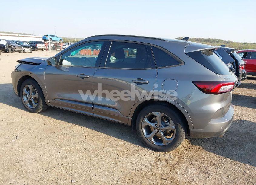 Photo 3 of 2024 Ford Escape ST-LINE (VIN 1FMCU0MN1RUA41682)