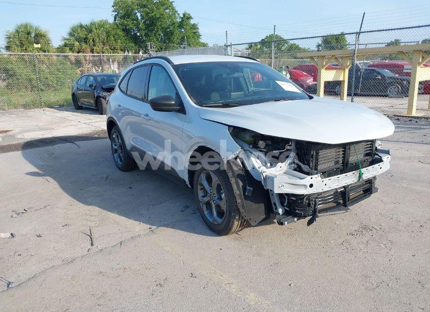 2025 Ford Escape ST-LINE (VIN 1FMCU0MN1SUA57032) main photo