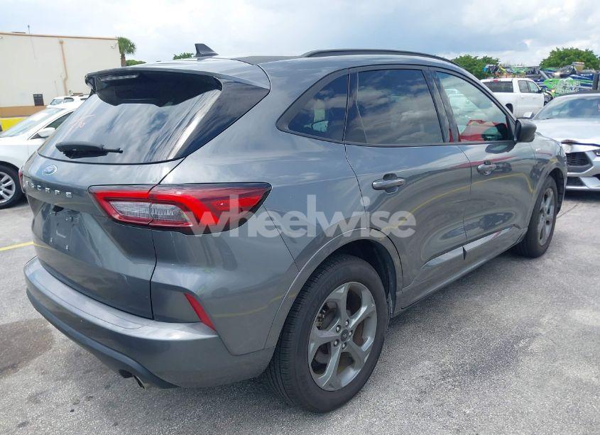 Photo 4 of 2023 Ford Escape ST-LINE (VIN 1FMCU0MN2PUA01379)
