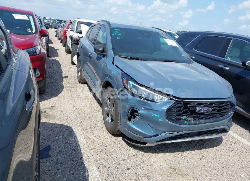 2024 Ford Escape ST-LINE (VIN 1FMCU0MN2RUA12045) main photo