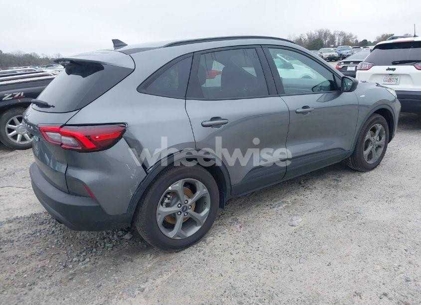 Photo 4 of 2025 Ford Escape ST-LINE (VIN 1FMCU0MN2SUA09653)