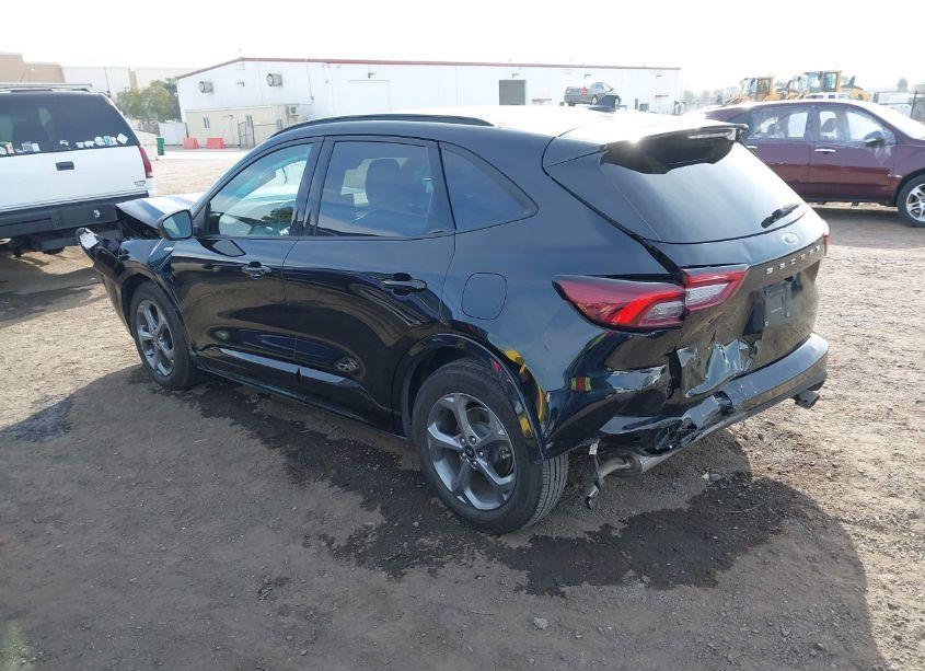 Photo 3 of 2023 Ford Escape ST-LINE (VIN 1FMCU0MN3PUA02895)