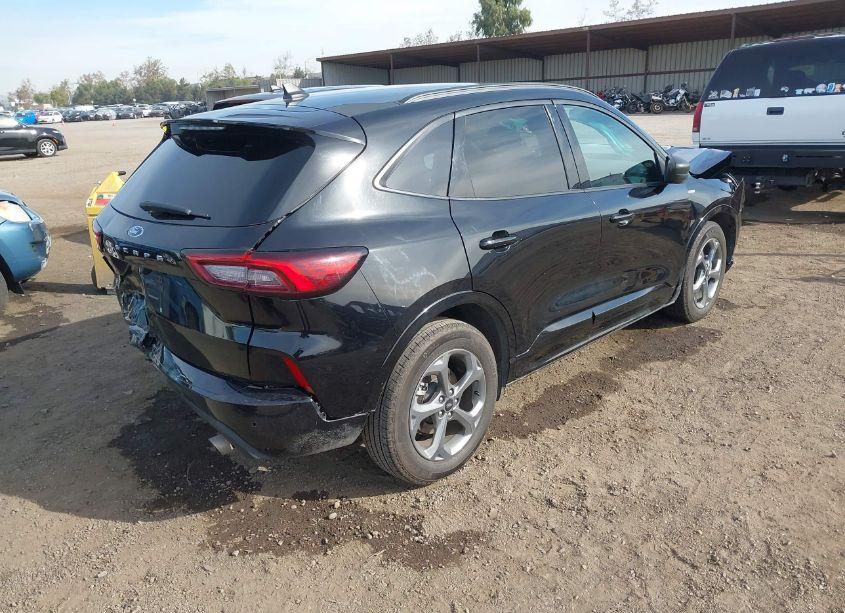 Photo 4 of 2023 Ford Escape ST-LINE (VIN 1FMCU0MN3PUA02895)