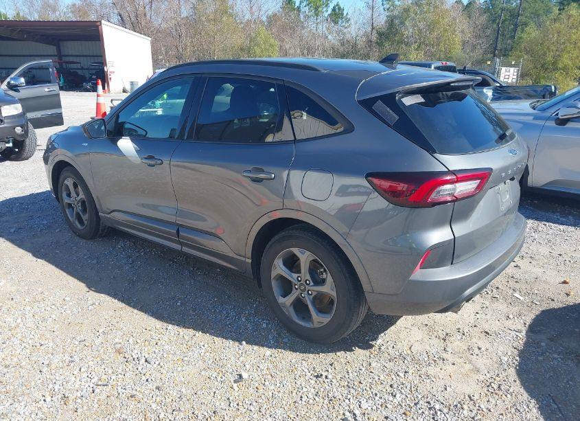 Photo 3 of 2023 Ford Escape ST-LINE (VIN 1FMCU0MN3PUA25660)
