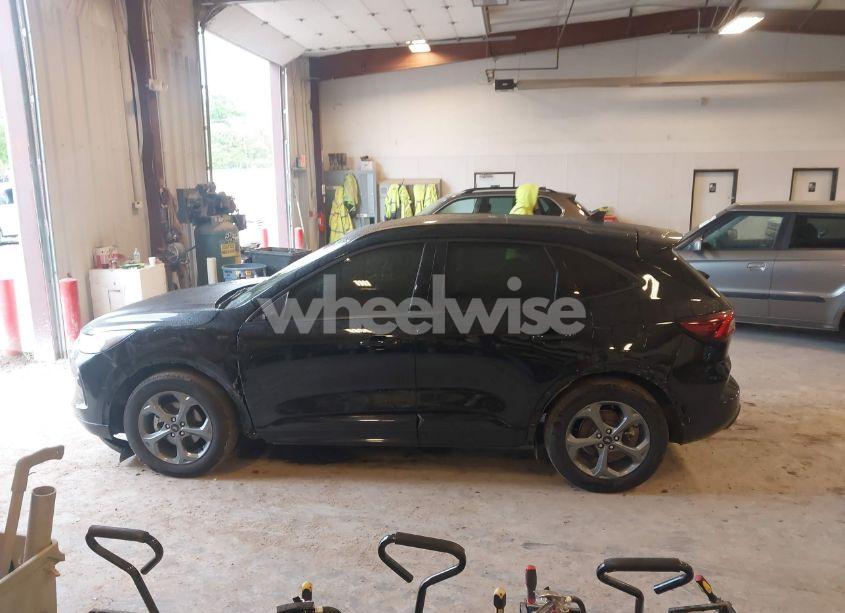 Photo 15 of 2023 Ford Escape ST-LINE (VIN 1FMCU0MN3PUA50641)