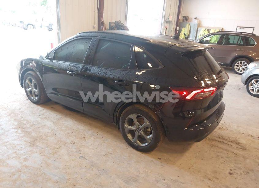 Photo 3 of 2023 Ford Escape ST-LINE (VIN 1FMCU0MN3PUA50641)