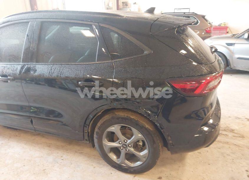 Photo 6 of 2023 Ford Escape ST-LINE (VIN 1FMCU0MN3PUA50641)