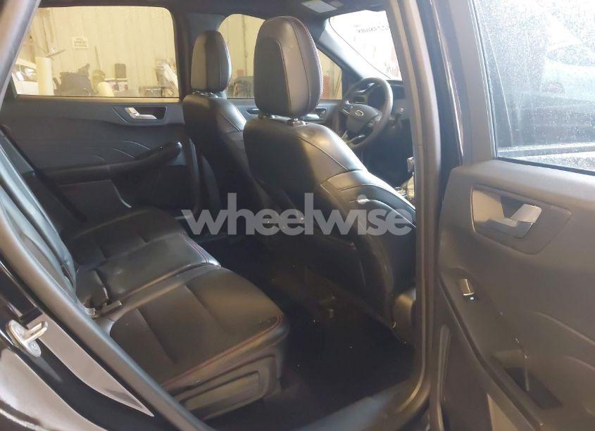 Photo 8 of 2023 Ford Escape ST-LINE (VIN 1FMCU0MN3PUA50641)