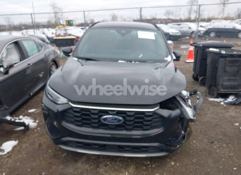 Photo 13 of 2023 Ford Escape ST-LINE (VIN 1FMCU0MN3PUA95918)