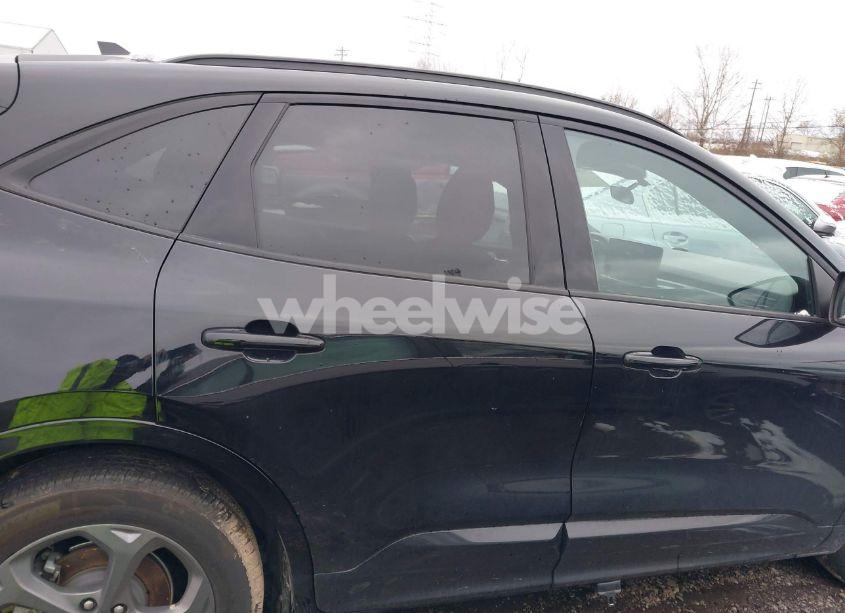 Photo 14 of 2023 Ford Escape ST-LINE (VIN 1FMCU0MN3PUA95918)