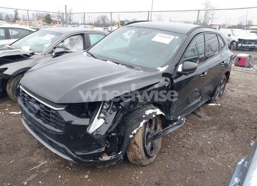 Photo 2 of 2023 Ford Escape ST-LINE (VIN 1FMCU0MN3PUA95918)
