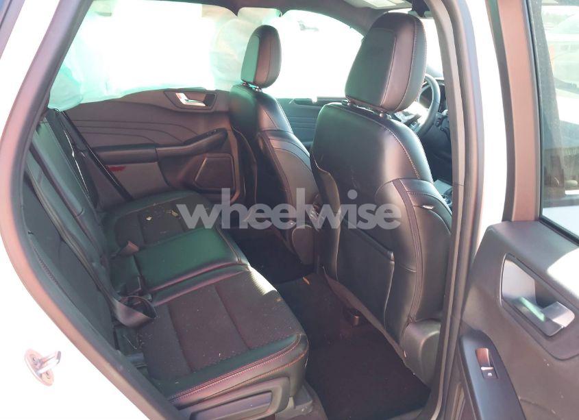 Photo 8 of 2024 Ford Escape ST-LINE (VIN 1FMCU0MN3RUA63585)