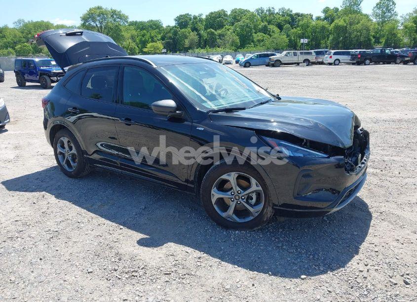 2023 Ford Escape ST-LINE (VIN 1FMCU0MN4PUA06356) main photo