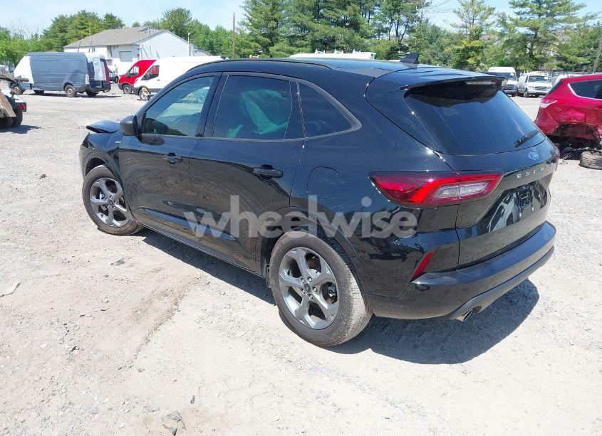 Photo 3 of 2023 Ford Escape ST-LINE (VIN 1FMCU0MN4PUA06356)