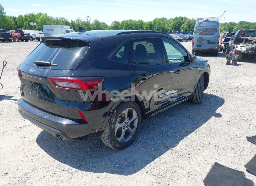 Photo 4 of 2023 Ford Escape ST-LINE (VIN 1FMCU0MN4PUA06356)