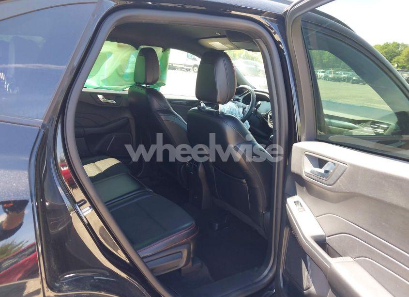 Photo 8 of 2023 Ford Escape ST-LINE (VIN 1FMCU0MN4PUA06356)