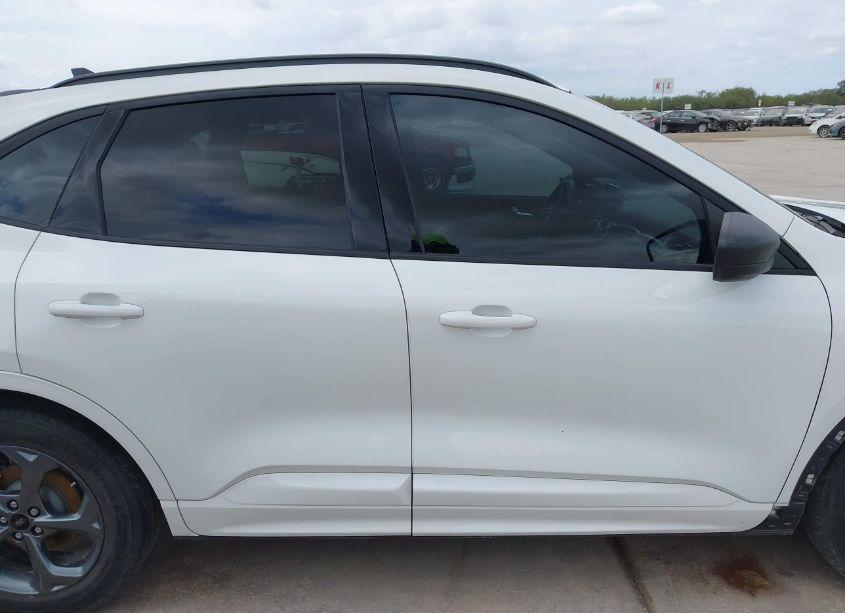 Photo 13 of 2023 Ford Escape ST-LINE (VIN 1FMCU0MN4PUA23268)