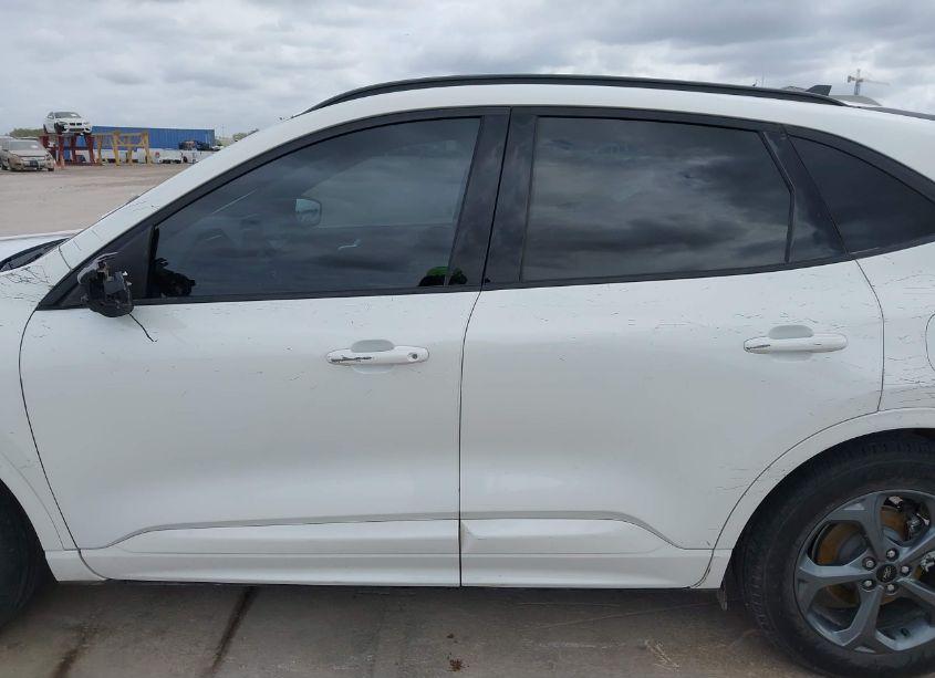Photo 14 of 2023 Ford Escape ST-LINE (VIN 1FMCU0MN4PUA23268)