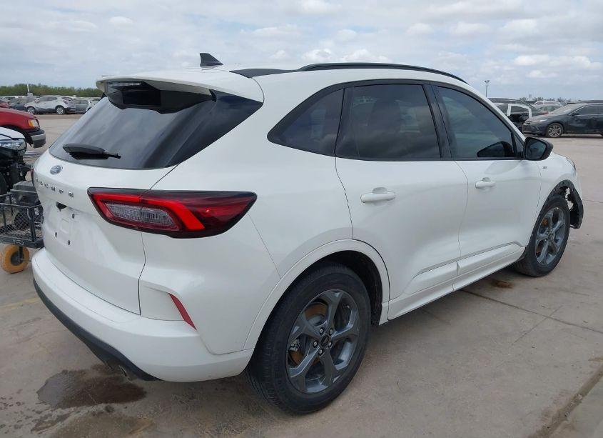 Photo 4 of 2023 Ford Escape ST-LINE (VIN 1FMCU0MN4PUA23268)