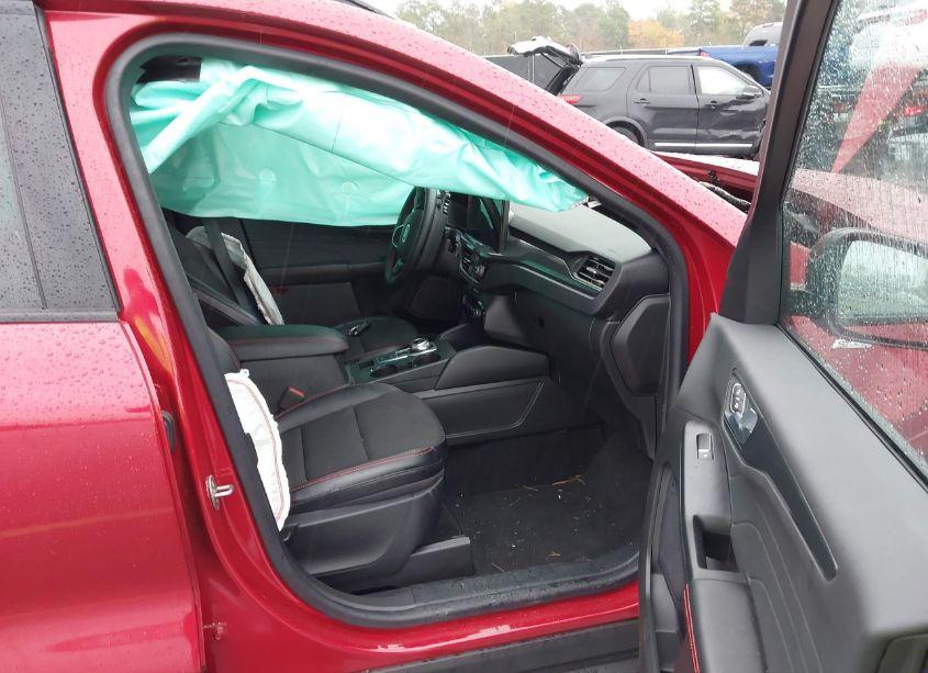 Photo 5 of 2024 Ford Escape ST-LINE (VIN 1FMCU0MN4RUA16145)