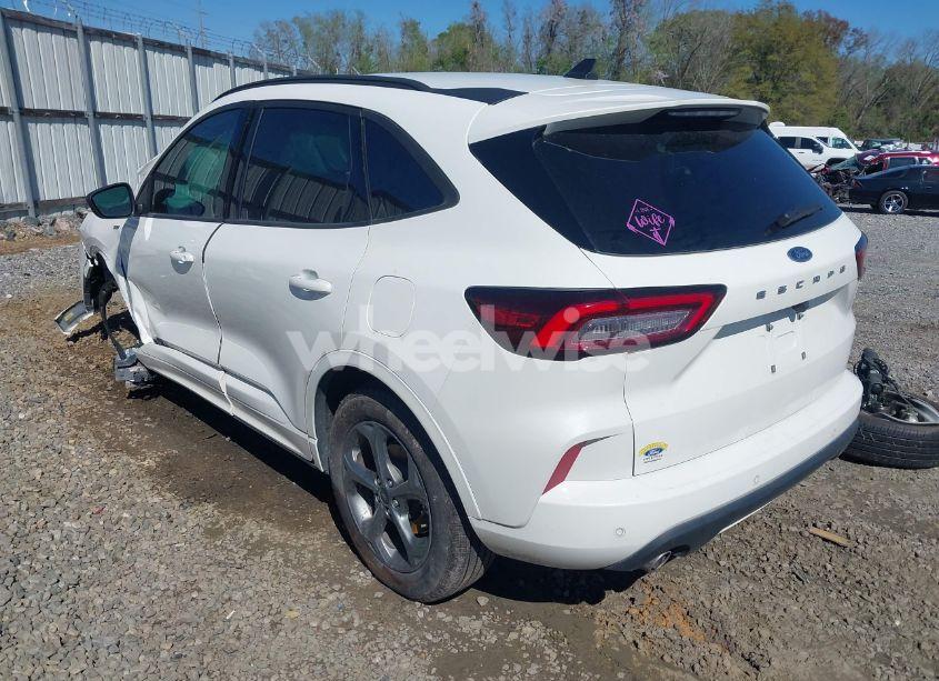 Photo 3 of 2024 Ford Escape ST-LINE (VIN 1FMCU0MN4RUA68441)