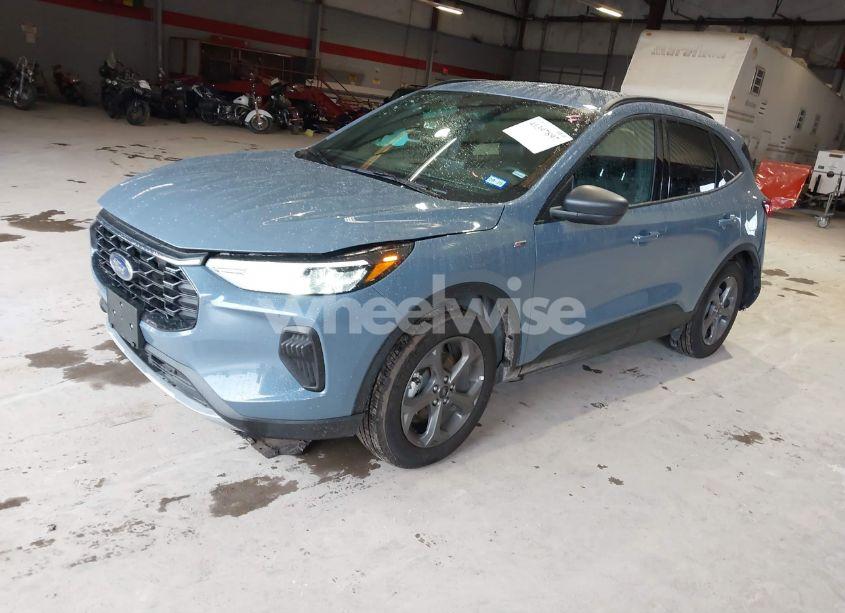 Photo 2 of 2025 Ford Escape ST-LINE (VIN 1FMCU0MN4SUA09461)