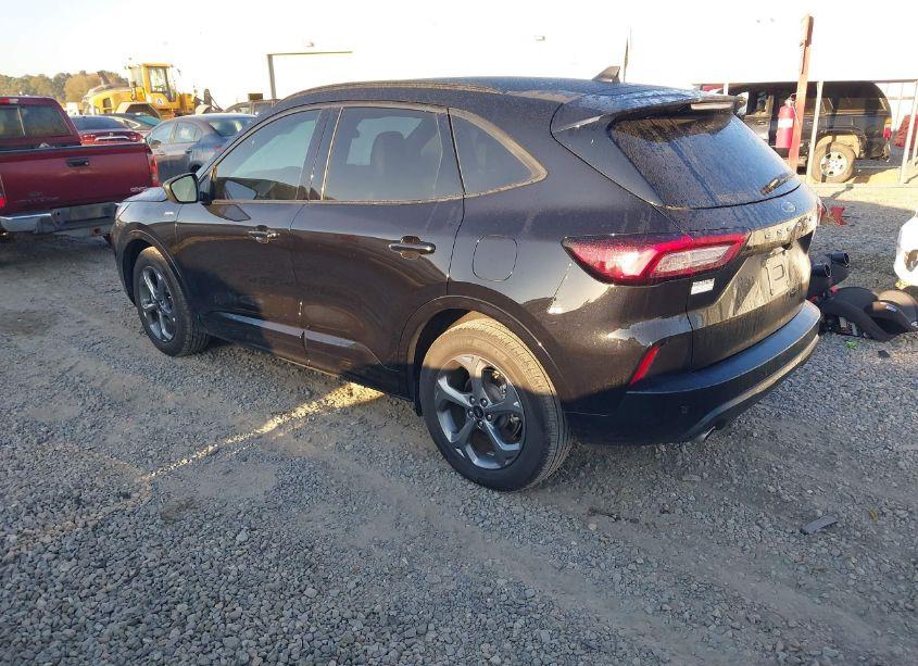Photo 3 of 2024 Ford Escape ST-LINE (VIN 1FMCU0MN5RUA43709)