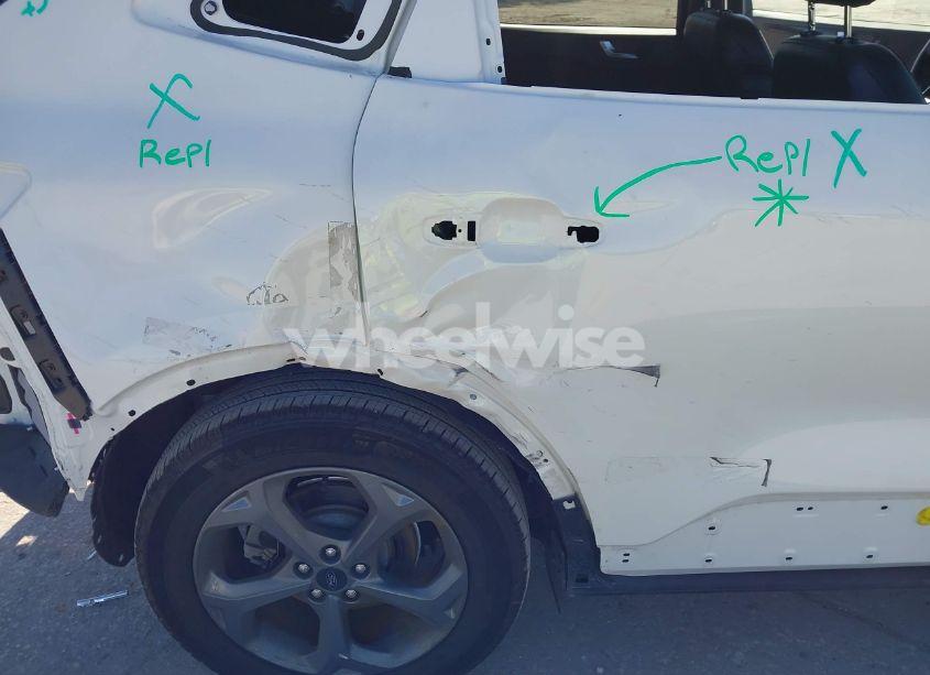 Photo 6 of 2024 Ford Escape ST-LINE (VIN 1FMCU0MN5RUA55147)