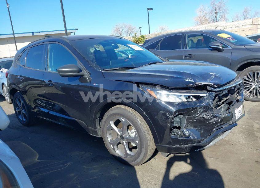 Photo 13 of 2023 Ford Escape ST-LINE (VIN 1FMCU0MN6PUB32170)