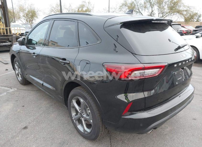 Photo 3 of 2023 Ford Escape ST-LINE (VIN 1FMCU0MN6PUB32170)