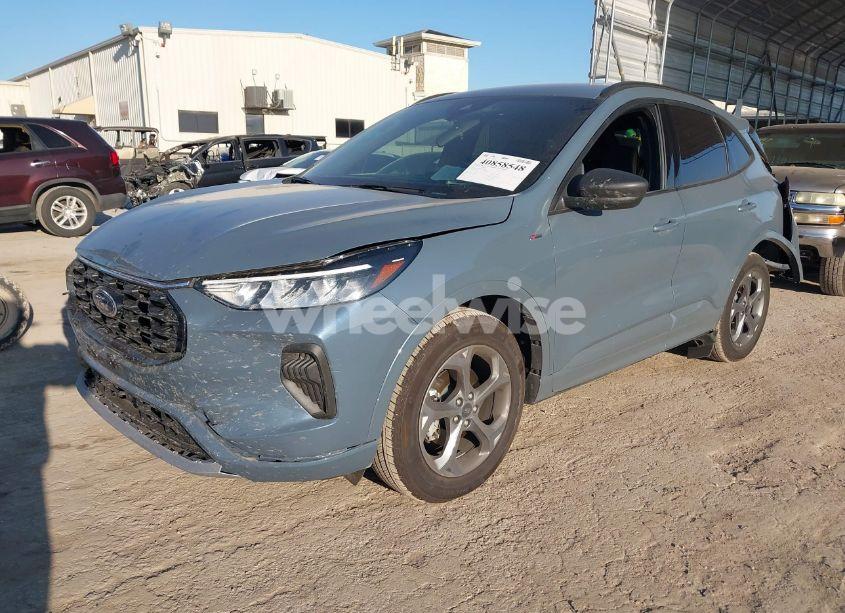 Photo 2 of 2024 Ford Escape ST-LINE (VIN 1FMCU0MN6RUA91719)