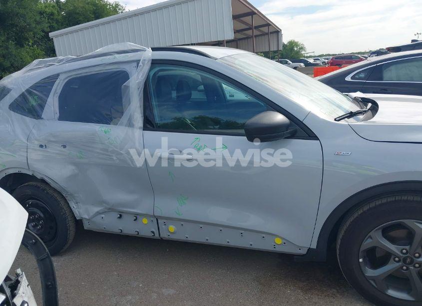 Photo 13 of 2025 Ford Escape ST-LINE (VIN 1FMCU0MN6SUA57026)