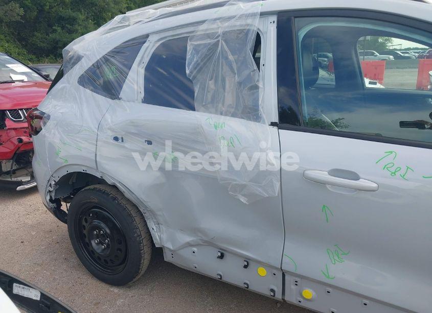 Photo 6 of 2025 Ford Escape ST-LINE (VIN 1FMCU0MN6SUA57026)