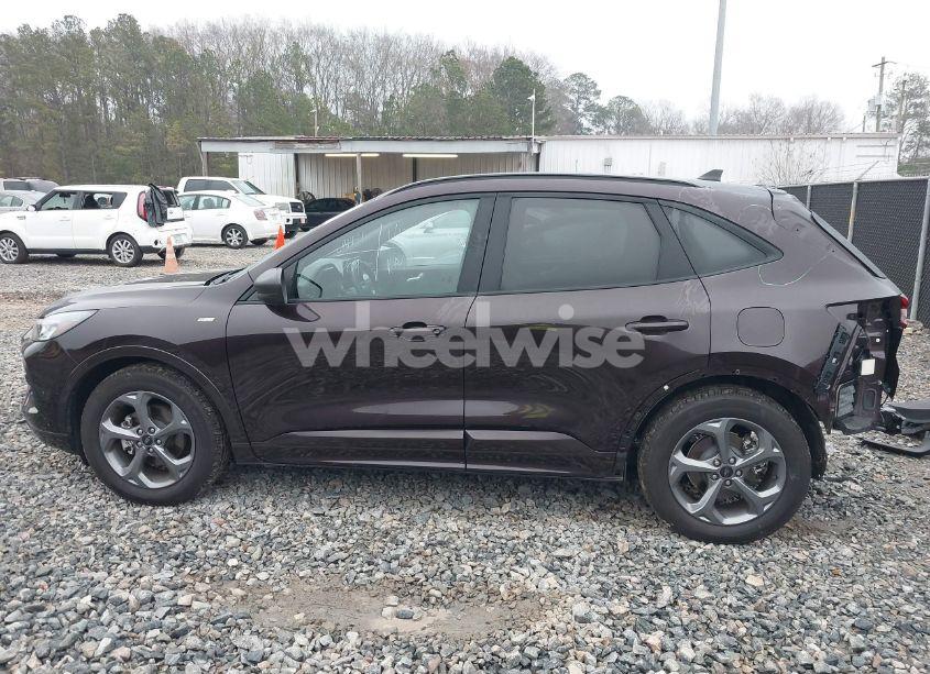 Photo 15 of 2023 Ford Escape ST-LINE (VIN 1FMCU0MN7PUA38346)