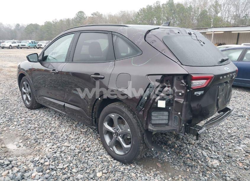 Photo 3 of 2023 Ford Escape ST-LINE (VIN 1FMCU0MN7PUA38346)