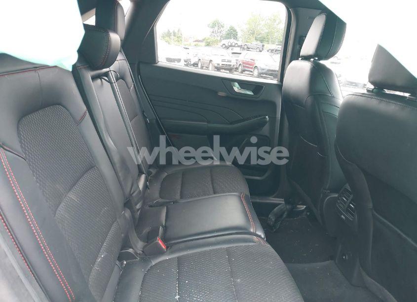Photo 8 of 2023 Ford Escape ST LINE (VIN 1FMCU0MN7PUA72402)