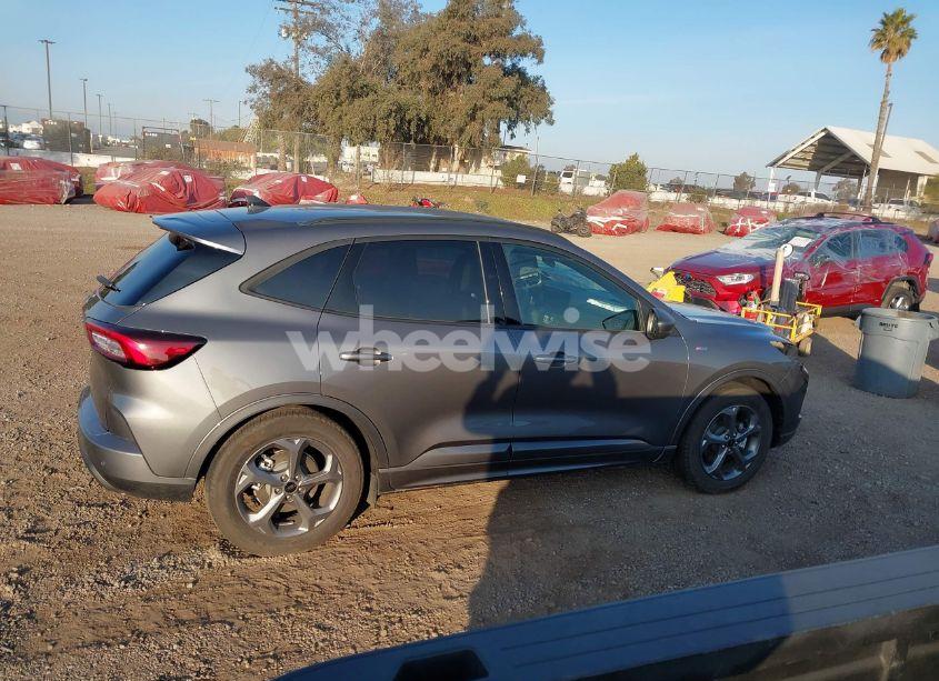 Photo 14 of 2024 Ford Escape ST-LINE (VIN 1FMCU0MN7RUB18474)