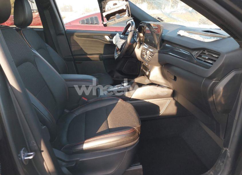 Photo 5 of 2024 Ford Escape ST-LINE (VIN 1FMCU0MN7RUB18474)