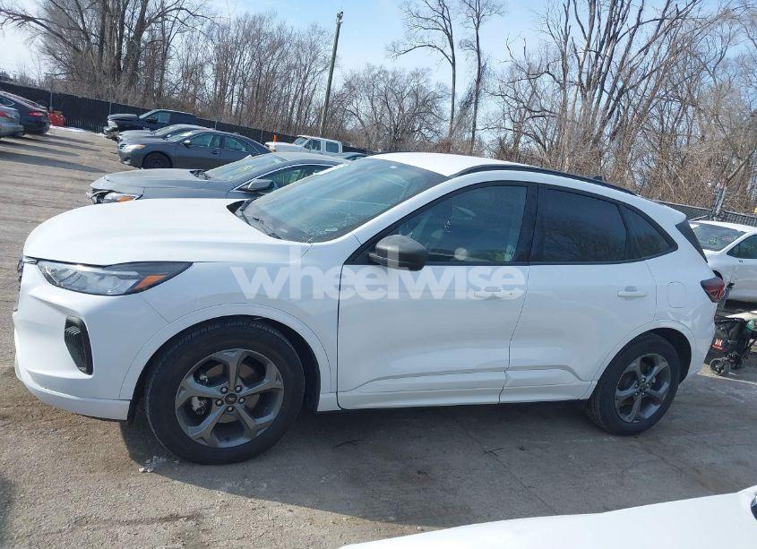 Photo 14 of 2023 Ford Escape ST-LINE (VIN 1FMCU0MN8PUA08482)
