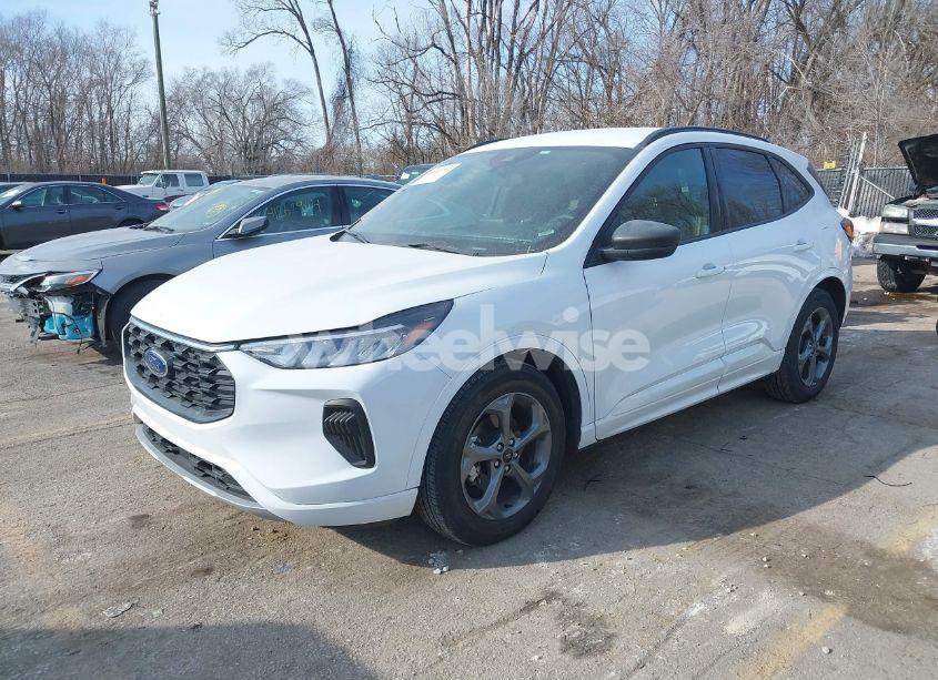 Photo 2 of 2023 Ford Escape ST-LINE (VIN 1FMCU0MN8PUA08482)