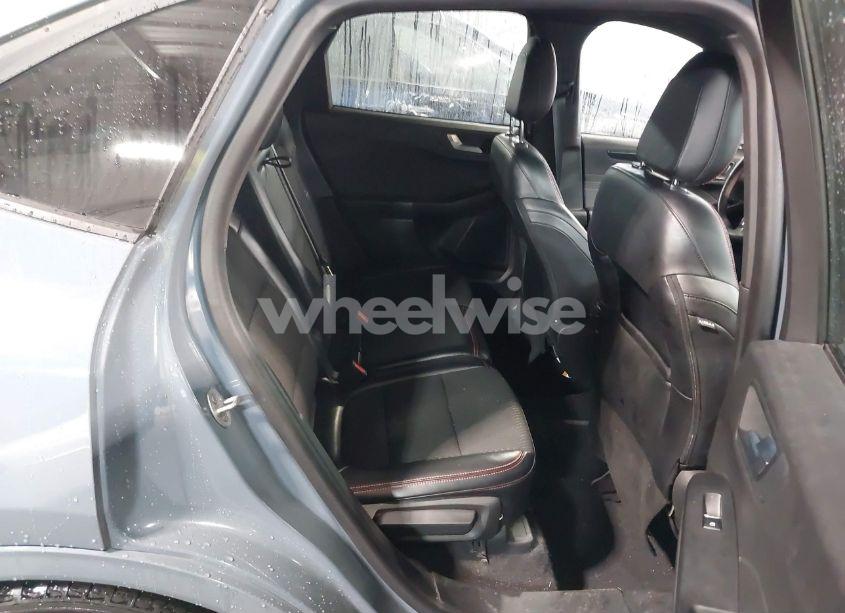 Photo 8 of 2023 Ford Escape ST-LINE (VIN 1FMCU0MN8PUA47573)